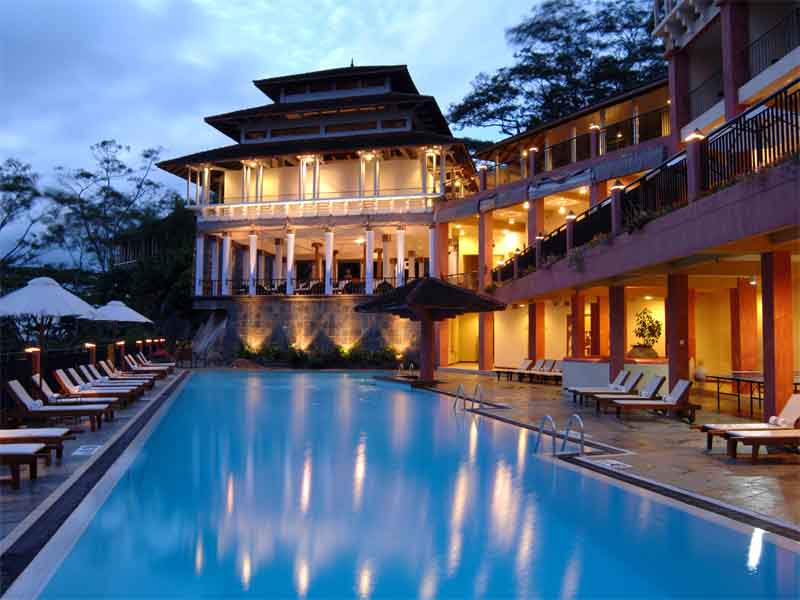 Amaya Hills Kandy Hotel Night View
